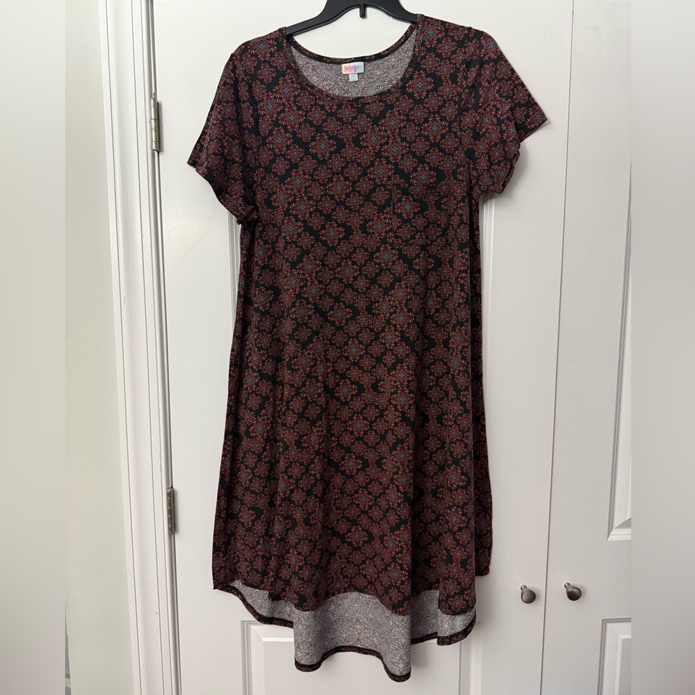 LulaRoe maxi dress with geometric pattern, high low at the bottom NWOT